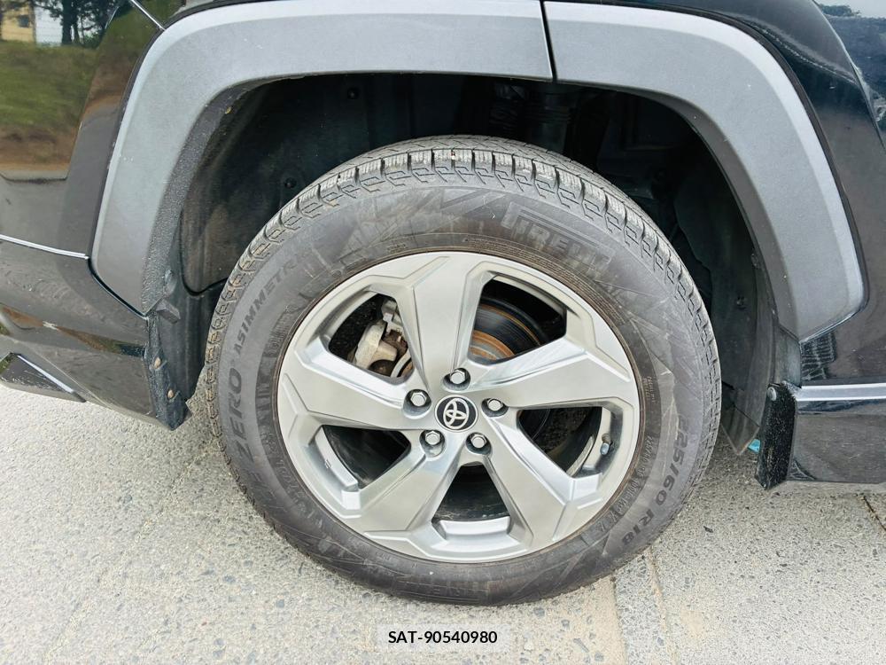 Toyota RAV4 2019-11 8828327-26