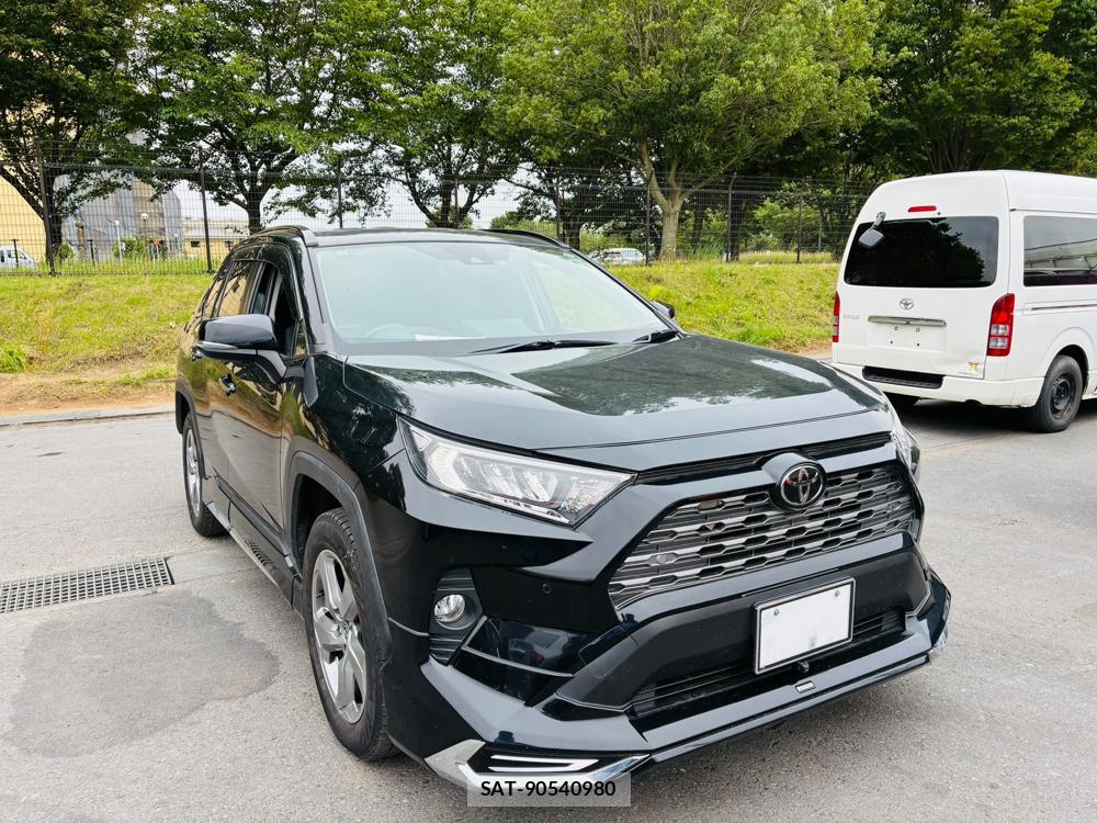 Toyota RAV4 2019-11 8828327-6