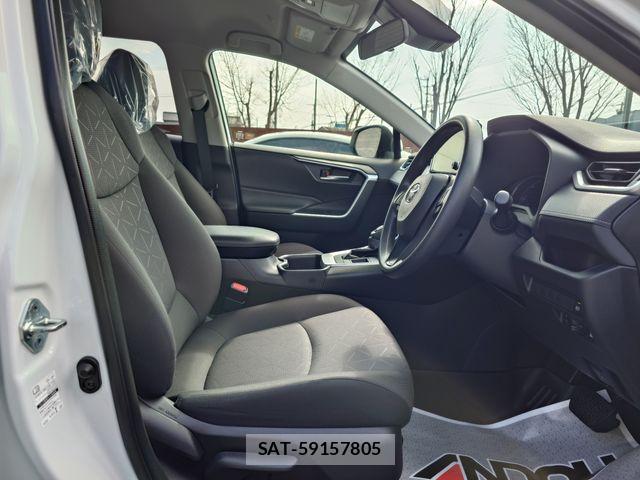 Toyota RAV4 2023-01 3385043-9