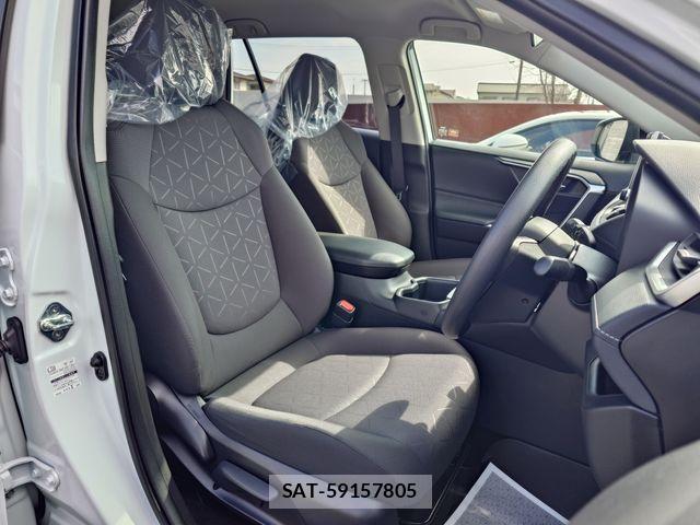 Toyota RAV4 2023-01 3385043-11