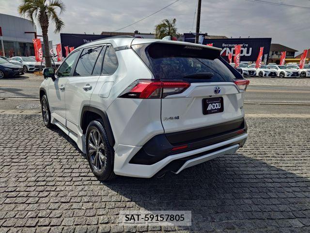 Toyota RAV4 2023-01 3385043-2