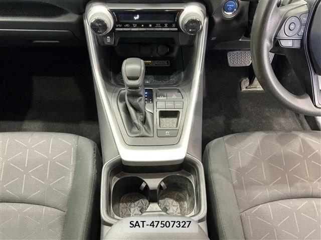 Toyota RAV4 2019-06 6017002-11