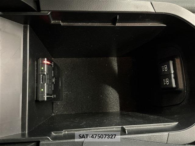 Toyota RAV4 2019-06 6017002-16