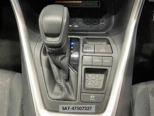 Toyota RAV4 2019-06 6017002-17