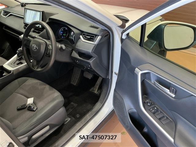 Toyota RAV4 2019-06 6017002-20