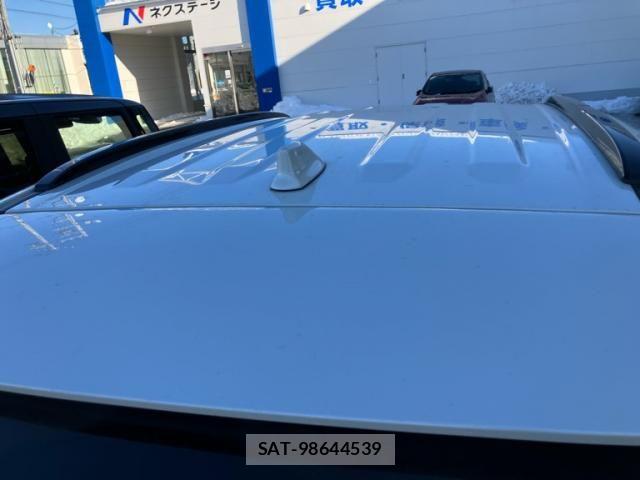 Toyota RAV4 2020-06 6218935-10