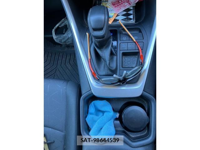 Toyota RAV4 2020-06 6218935-21