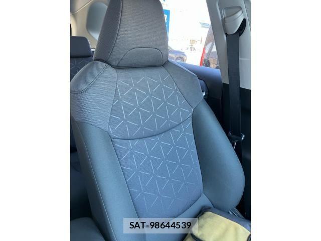Toyota RAV4 2020-06 6218935-25