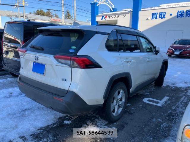 Toyota RAV4 2020-06 6218935-5