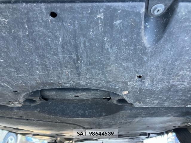 Toyota RAV4 2020-06 6218935-7