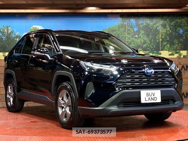 Toyota RAV4 2023-11 6816844-15