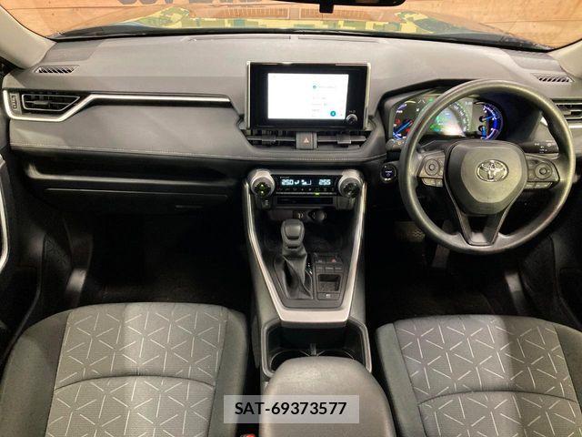 Toyota RAV4 2023-11 6816844-1