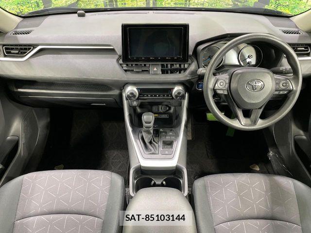 Toyota RAV4 2020-02 6816842-1