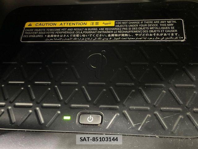 Toyota RAV4 2020-02 6816842-4