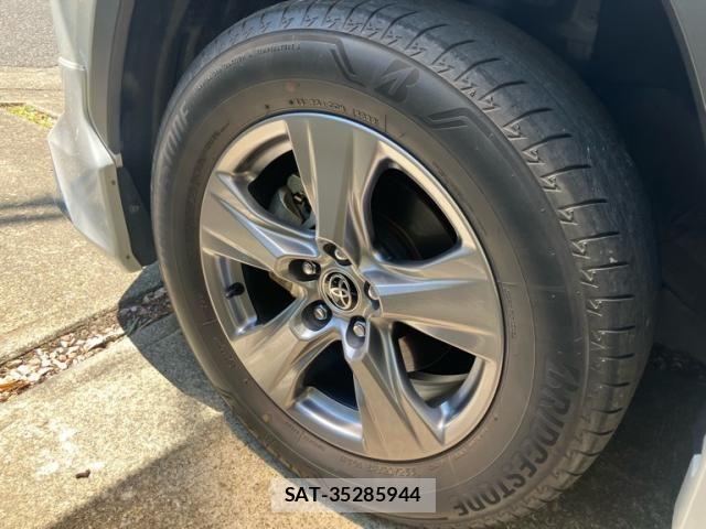 Toyota RAV4 2022-12 6911913-6