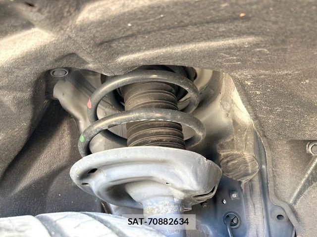 Toyota RAV4 2019-09 6911915-19