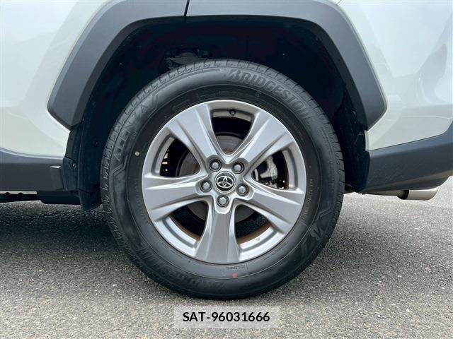Toyota RAV4 2022-04 7060435-10