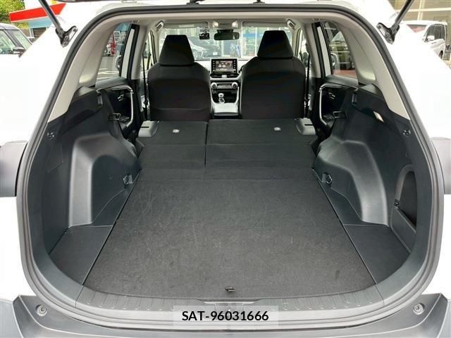 Toyota RAV4 2022-04 7060435-16