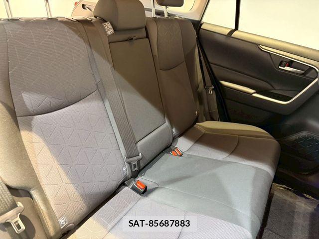 Toyota RAV4 2019-12 7216211-15
