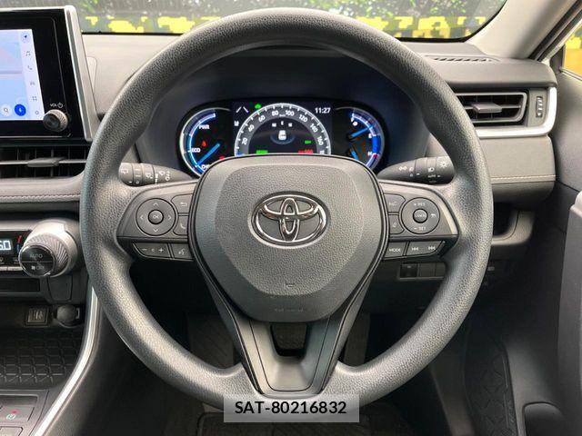 Toyota RAV4 2024-04 7272810-10