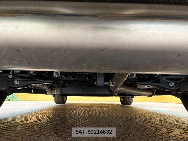 Toyota RAV4 2024-04 7272810-18