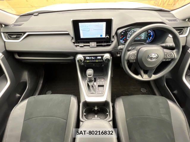 Toyota RAV4 2024-04 7272810-1
