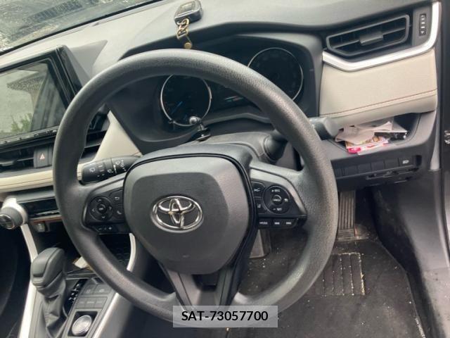 Toyota RAV4 2020-02 7329682-11