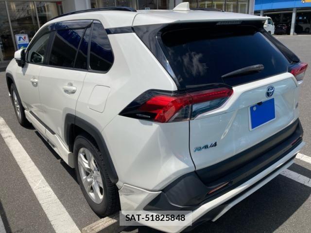 Toyota RAV4 2020-10 7393839-2