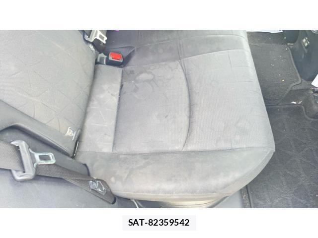 Toyota RAV4 2019-07 7457242-9