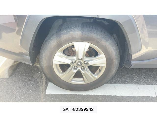 Toyota RAV4 2019-07 7457242-11