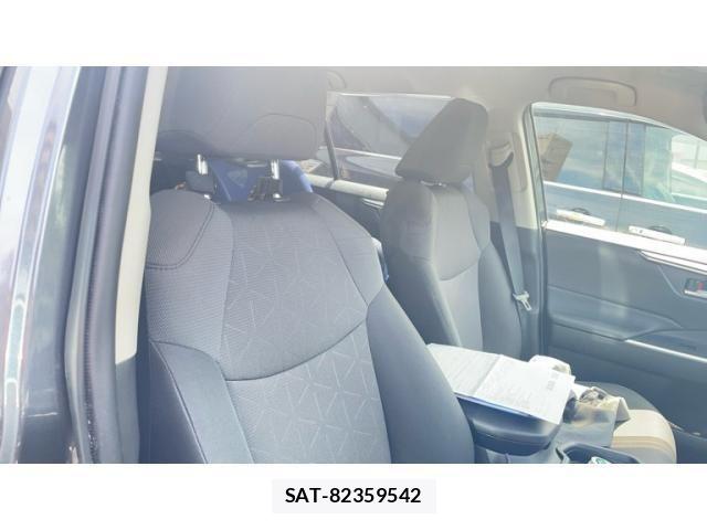 Toyota RAV4 2019-07 7457242-5