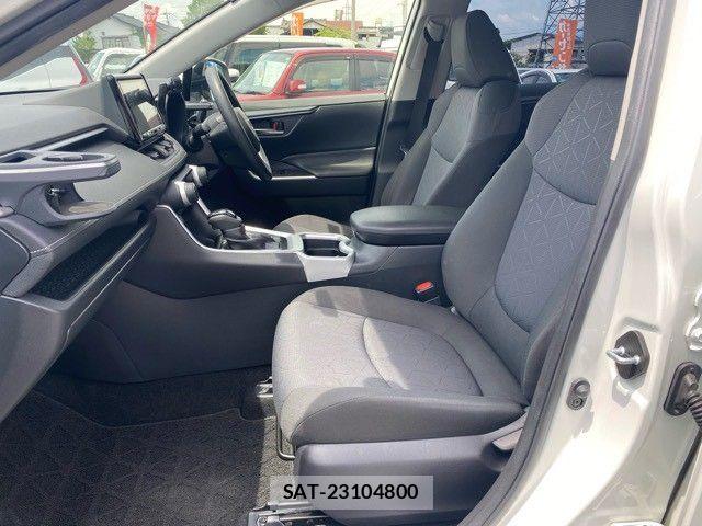 Toyota RAV4 2019-07 7457239-12