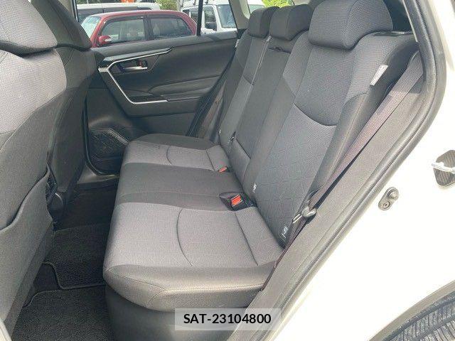 Toyota RAV4 2019-07 7457239-14