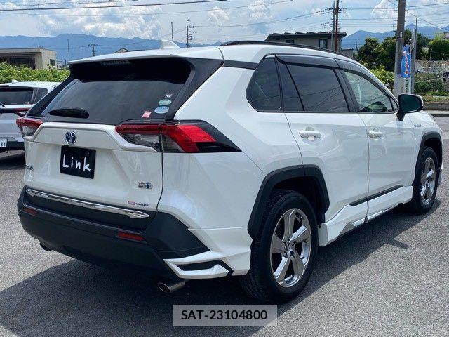 Toyota RAV4 2019-07 7457239-5
