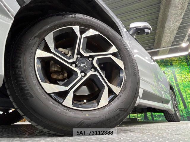 Toyota RAV4 2019-12 7619518-12
