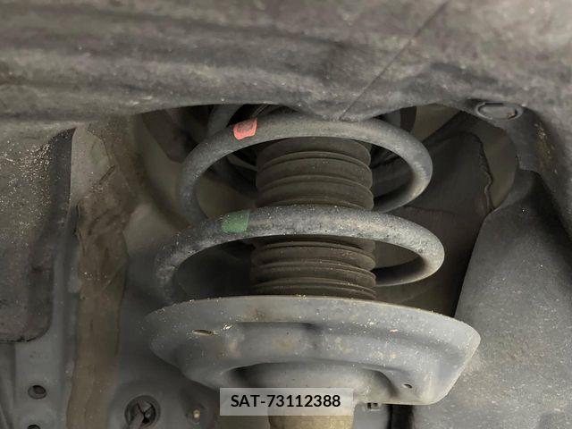 Toyota RAV4 2019-12 7619518-19