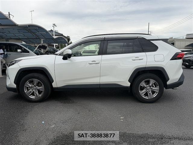 Toyota RAV4 2022-07 7619516-10