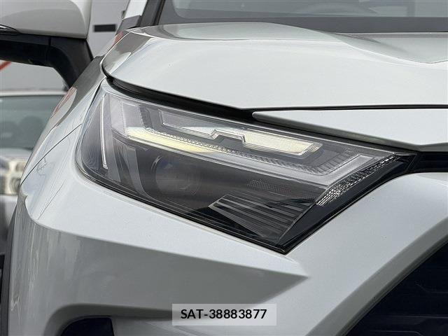 Toyota RAV4 2022-07 7619516-11