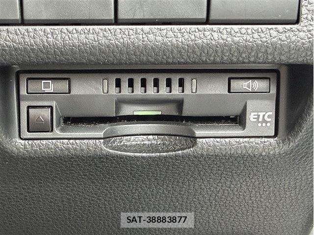 Toyota RAV4 2022-07 7619516-4
