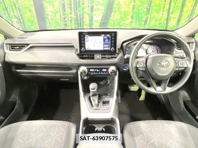 Toyota RAV4 2021-05 7727787-1