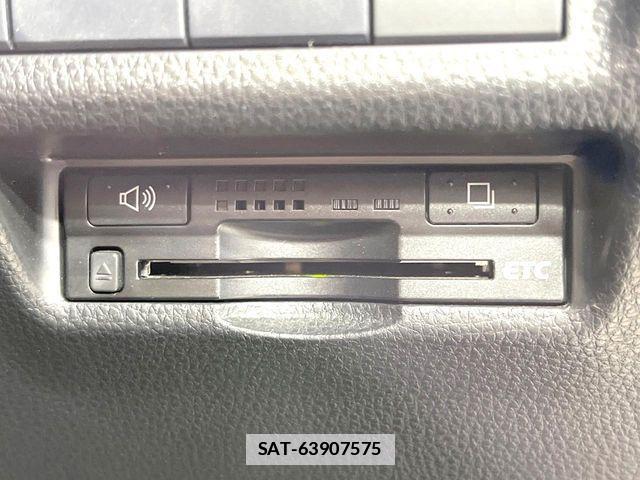 Toyota RAV4 2021-05 7727787-6
