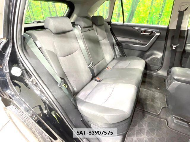 Toyota RAV4 2021-05 7727787-8