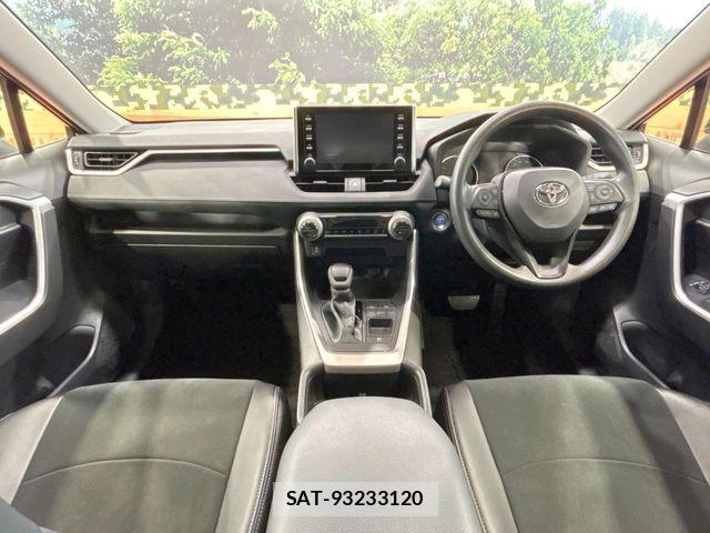 Toyota RAV4 2021-12 7727785-1