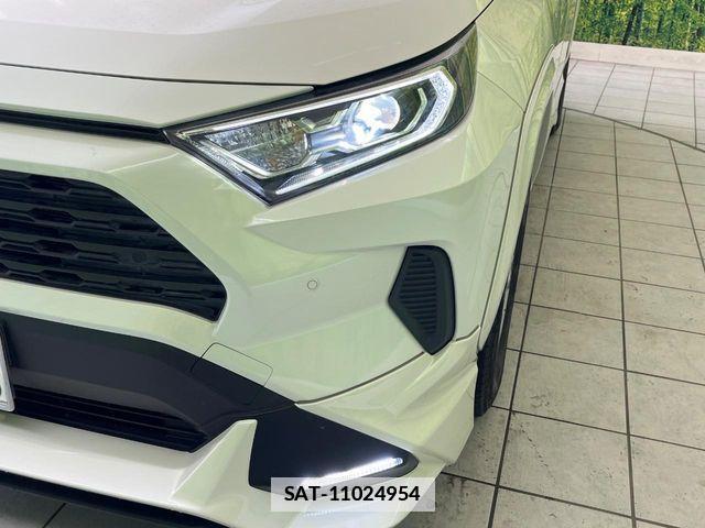 Toyota RAV4 2020-12 7727786-11