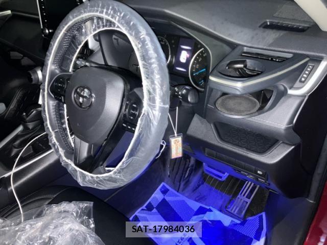 Toyota RAV4 2020-11 7727796-15