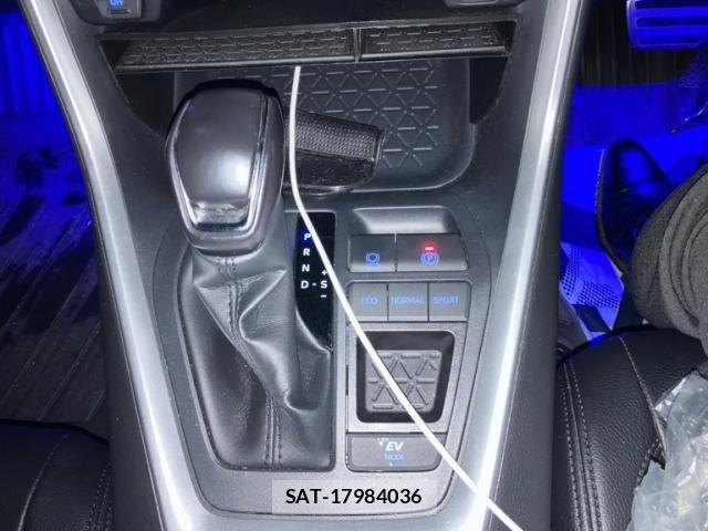 Toyota RAV4 2020-11 7727796-22