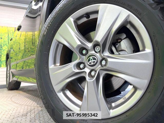 Toyota RAV4 2023-03 7963539-12