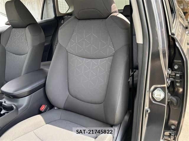 Toyota RAV4 2019-08 8231585-14