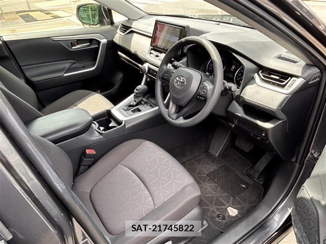 Toyota RAV4 2019-08 8231585-5