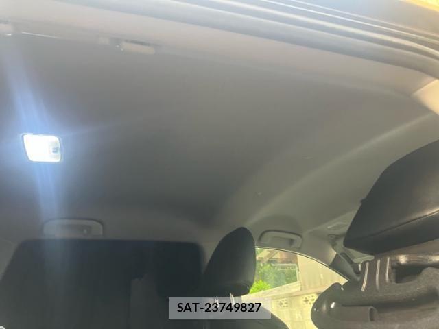 Toyota RAV4 2021-11 8337620-15